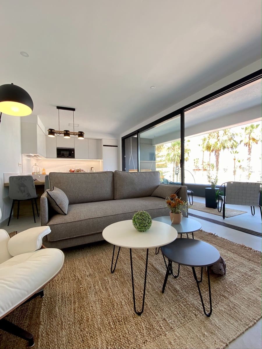 2 makuuhuone Huoneisto myytävänä paikassa Los Cuarteros mukana uima-altaan - 379 950 € (Ref: 7065574)