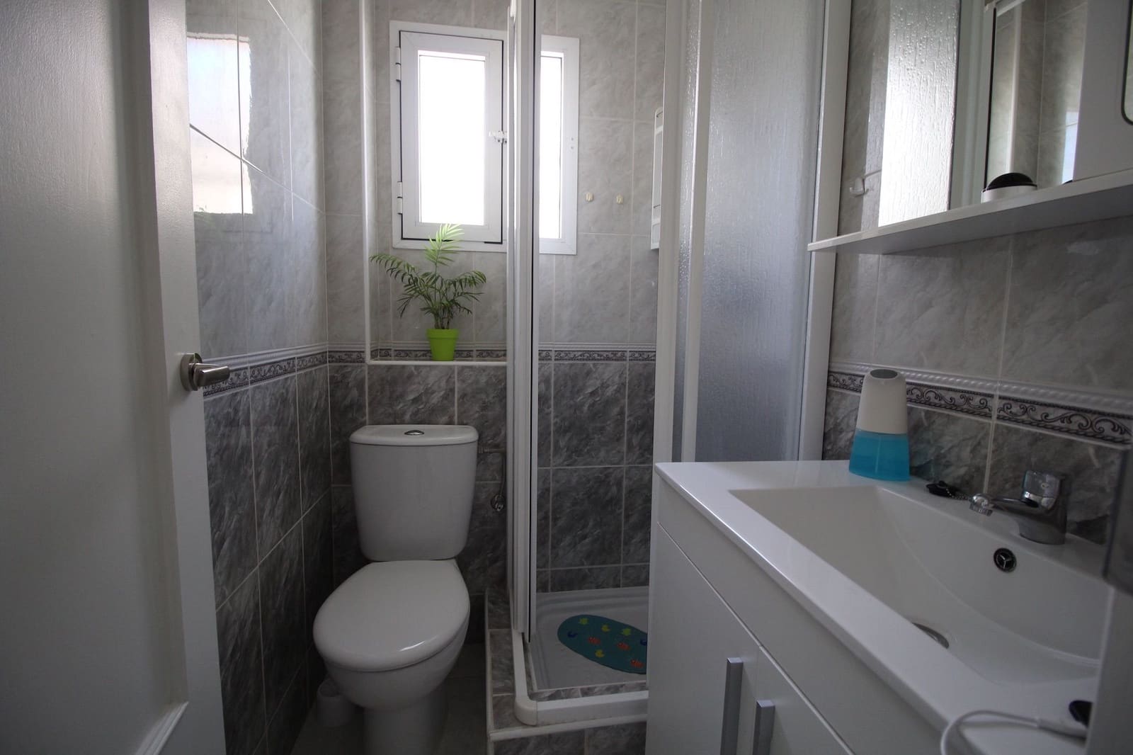 3 bedroom Villa for sale in Playa Flamenca with pool garage - € 350,000 (Ref: 7418279)