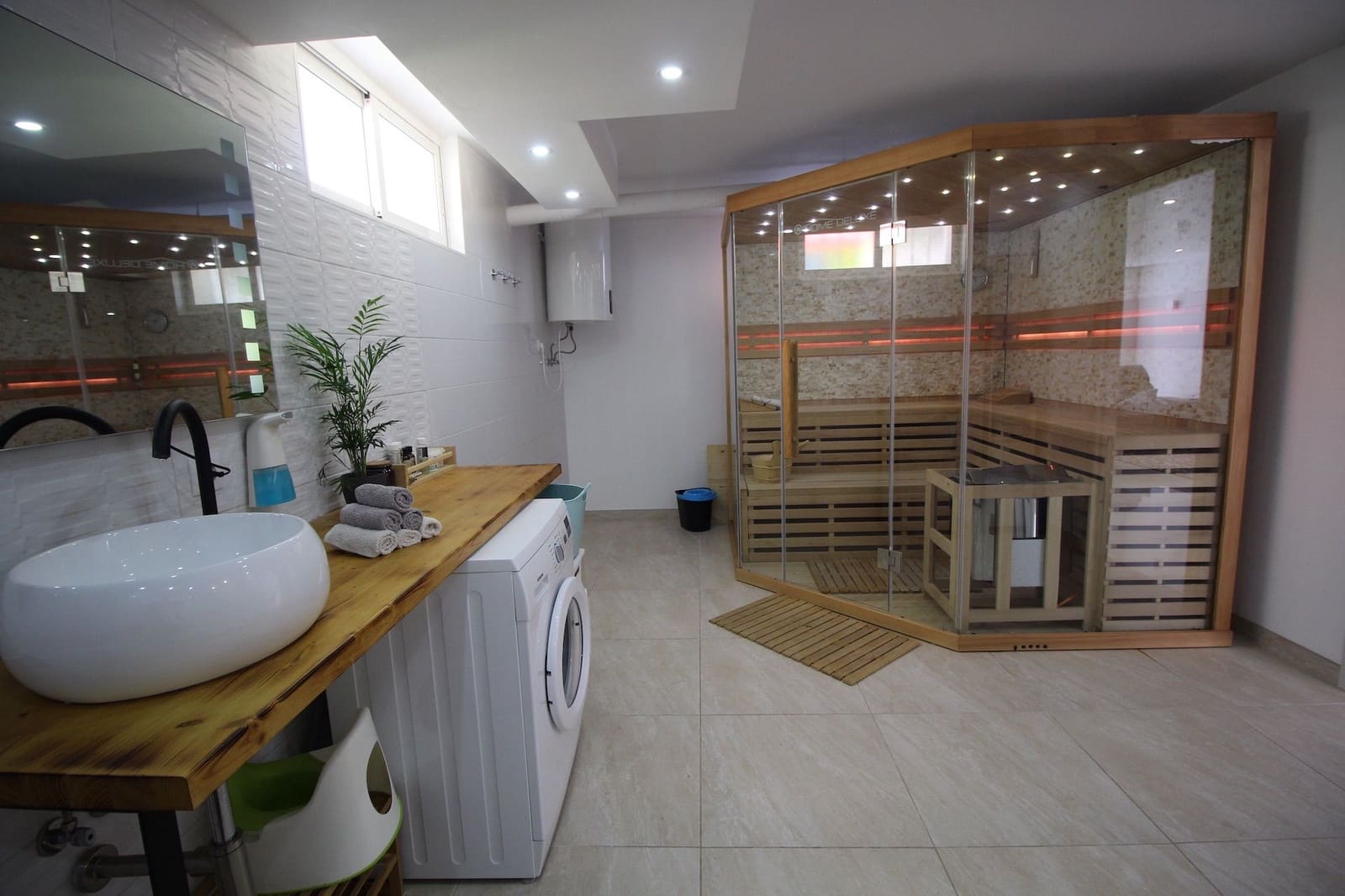 3 bedroom Villa for sale in Playa Flamenca with pool garage - € 350,000 (Ref: 7418279)