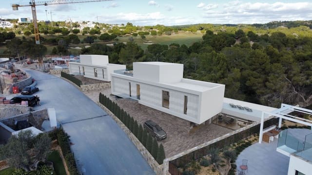 5 quarto Moradia para venda em San Miguel de Salinas com piscina garagem - 2 350 000 € (Ref: 7427018)