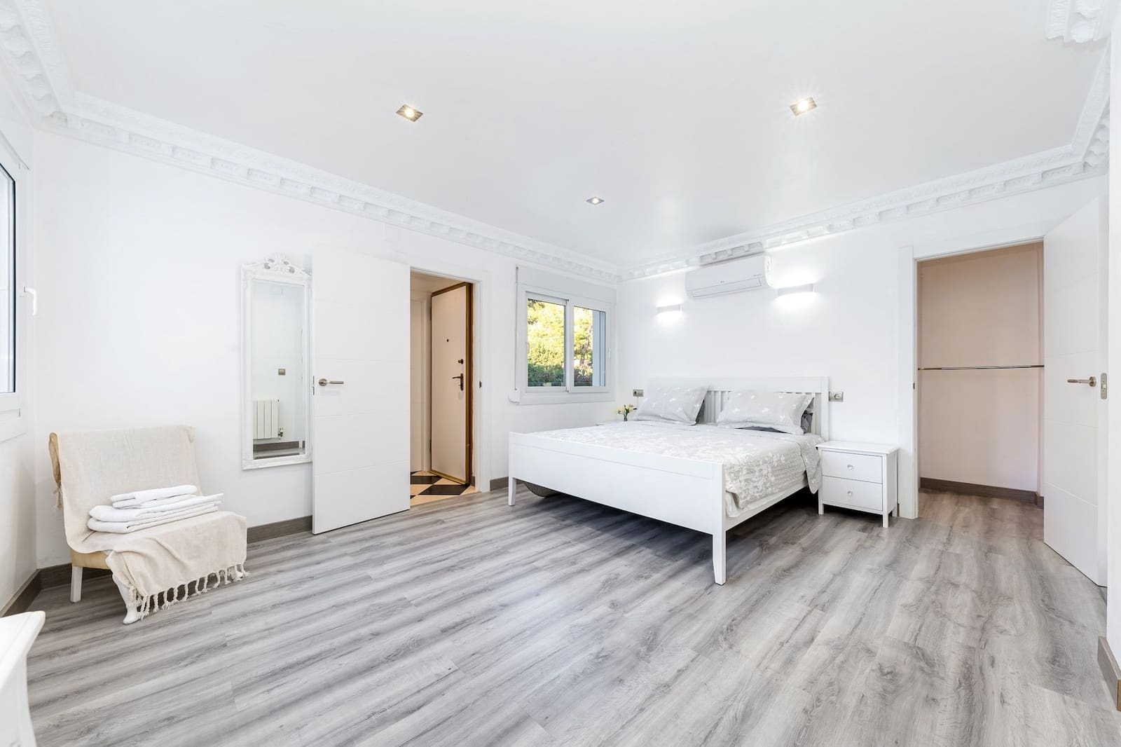 8 bedroom Villa for sale in Dehesa de Campoamor with pool garage - € 1,250,000 (Ref: 7446573)