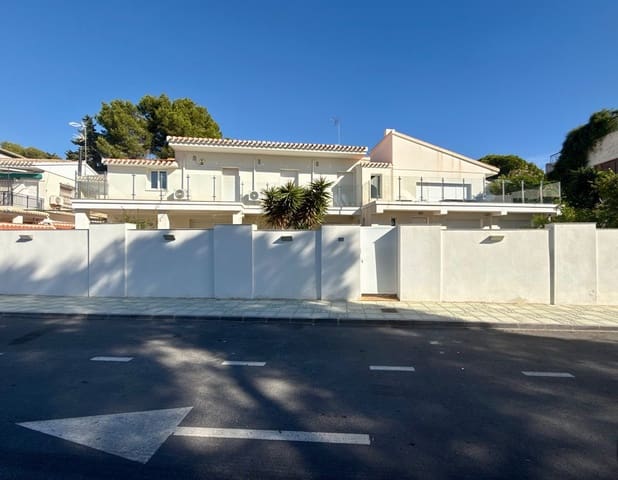 Chalet de 8 habitaciones en Dehesa de Campoamor, Orihuela en venta con piscina garaje - 1.250.000 € (Ref: 7446573)