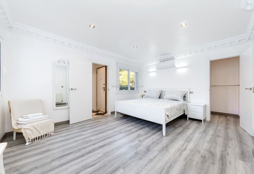 8 bedroom Villa for sale in Dehesa de Campoamor with pool garage - € 1,350,000 (Ref: 7446573)