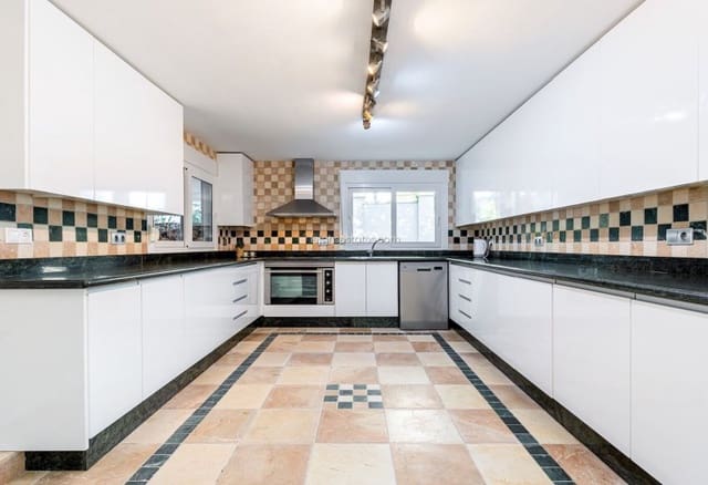 8 camera da letto Villa in vendita in Dehesa de Campoamor, Orihuela con piscina garage - 1.350.000 € (Rif: 7446573)