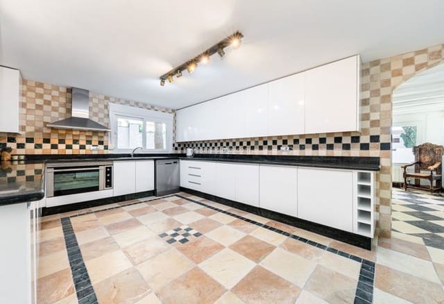 8 camera da letto Villa in vendita in Dehesa de Campoamor, Orihuela con piscina garage - 1.350.000 € (Rif: 7446573)