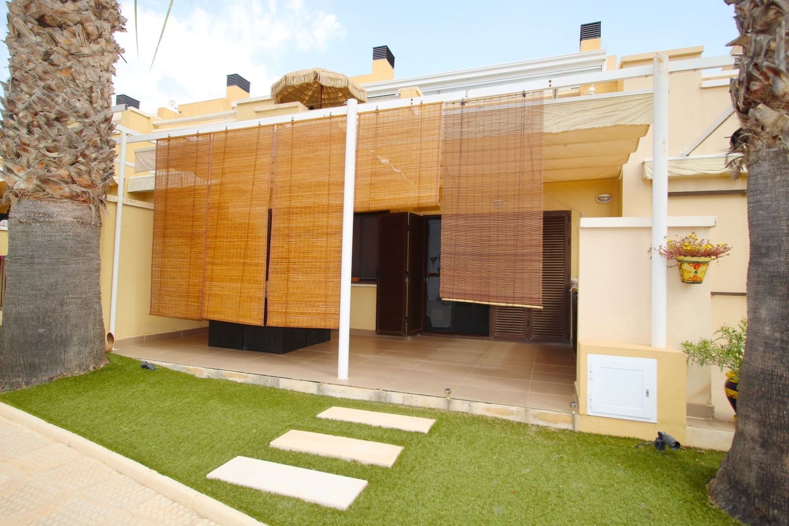 2 soverom Hus til salgs i Orihuela Costa med svømmebasseng - € 314 000 (Ref: 7467480)