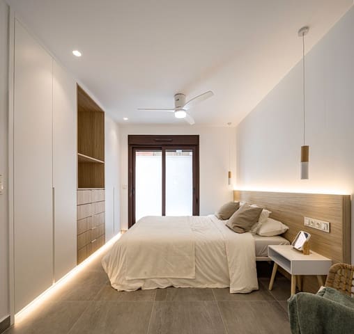 Apartamento de 2 habitaciones en Pilar de la Horadada en venta con piscina garaje - 252.900 € (Ref: 7626422)