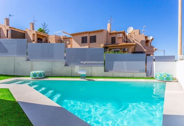 3 quarto Moradia para venda em La Mata, Torrevieja com piscina - 660 000 € (Ref: 7629325)
