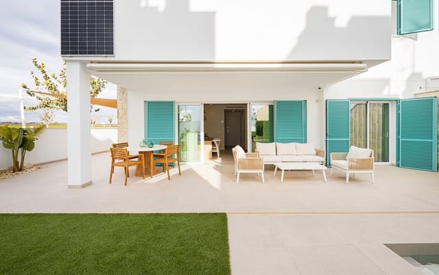 3 makuuhuone Huoneisto myytävänä paikassa Torre de la Horadada, Pilar de la Horadada mukana uima-altaan 
autotalli - 395 000 € (Ref: 7699610)