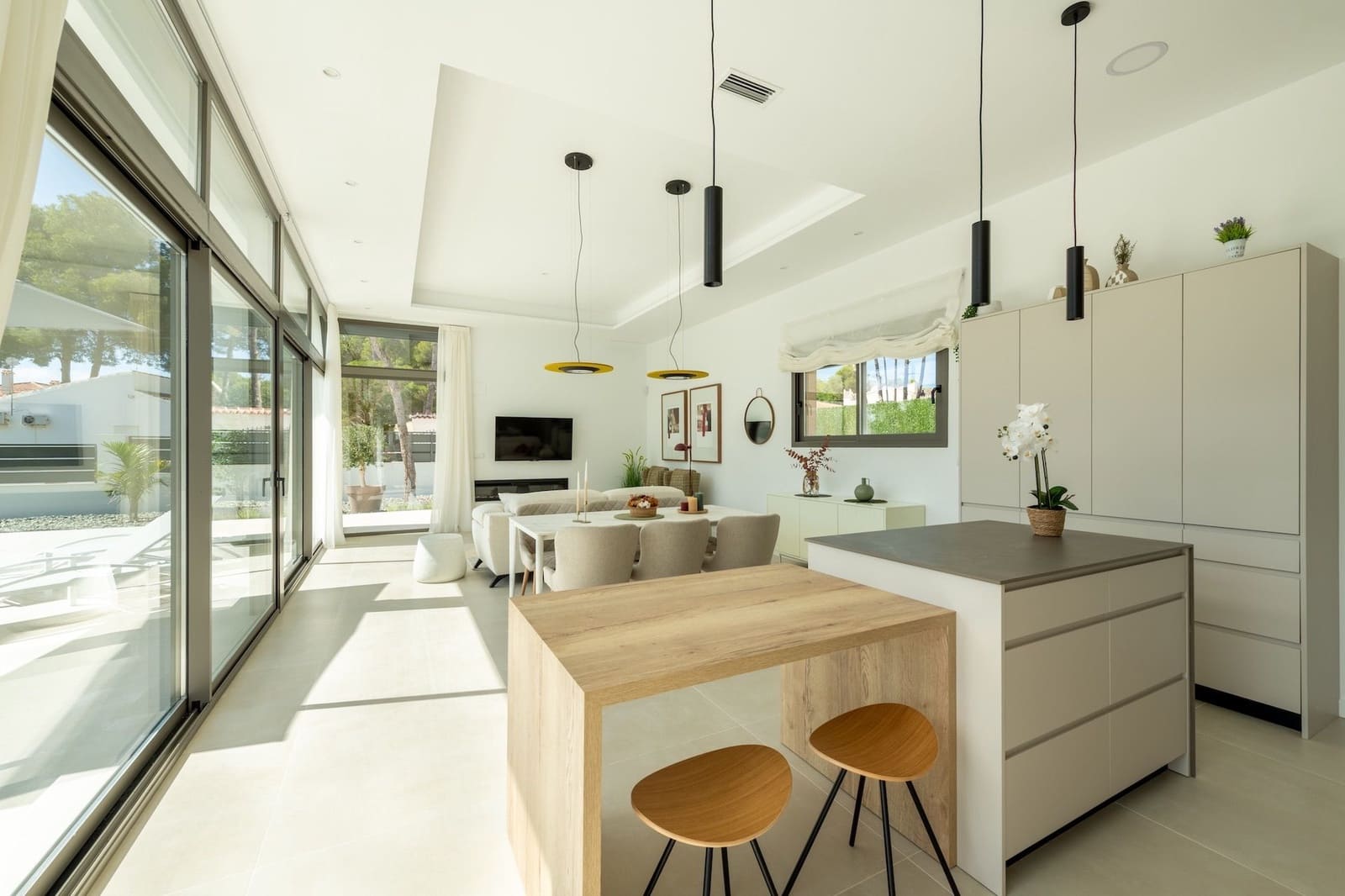 Chalet de 3 habitaciones en Pinar de Campoverde en venta con piscina garaje - 825.000 € (Ref: 7823768)