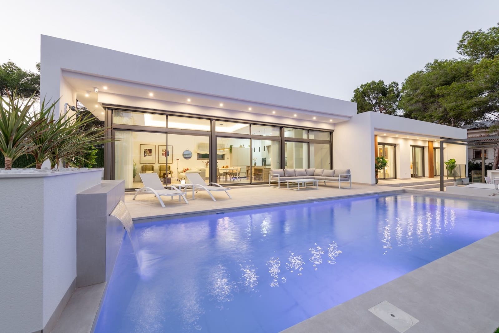 Chalet de 3 habitaciones en Pinar de Campoverde en venta con piscina garaje - 825.000 € (Ref: 7823768)