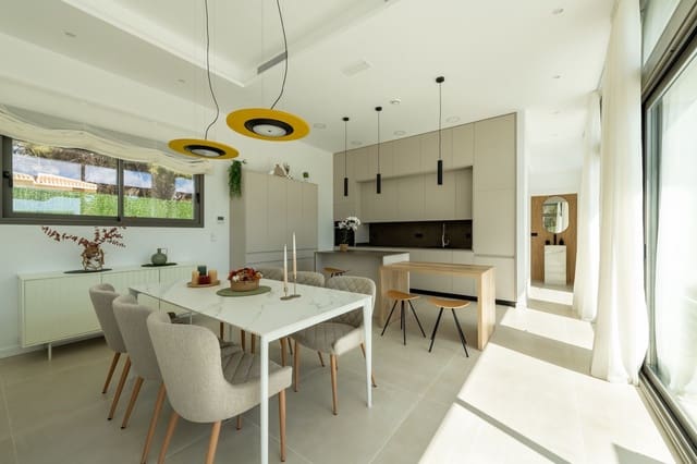 3 quarto Moradia para venda em Pinar de Campoverde, Pilar de la Horadada com piscina garagem - 825 000 € (Ref: 7823768)