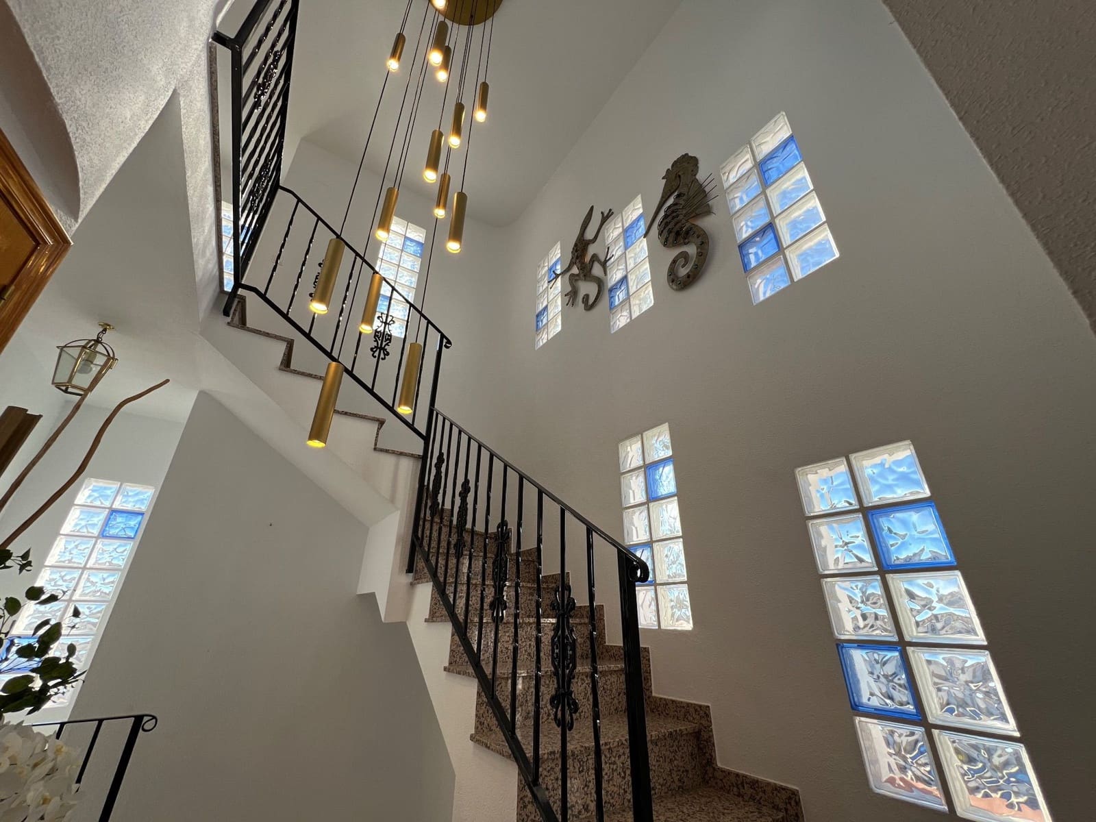 4 bedroom Villa for sale in Pinar de Campoverde with pool garage - € 699,000 (Ref: 8072389)