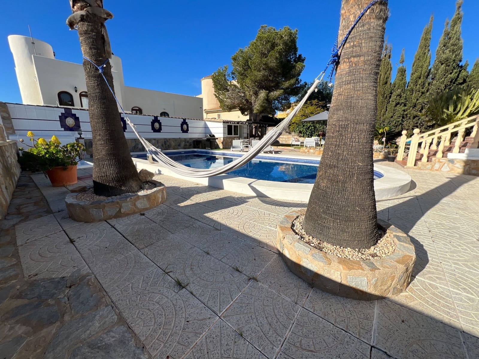 4 bedroom Villa for sale in Pinar de Campoverde with pool garage - € 699,000 (Ref: 8072389)