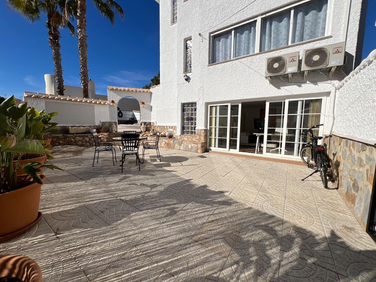 4 bedroom Villa for sale in Pinar de Campoverde with pool garage - € 699,000 (Ref: 8072389)