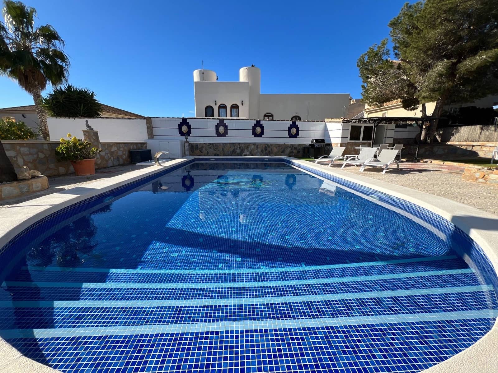 4 bedroom Villa for sale in Pinar de Campoverde with pool garage - € 699,000 (Ref: 8072389)