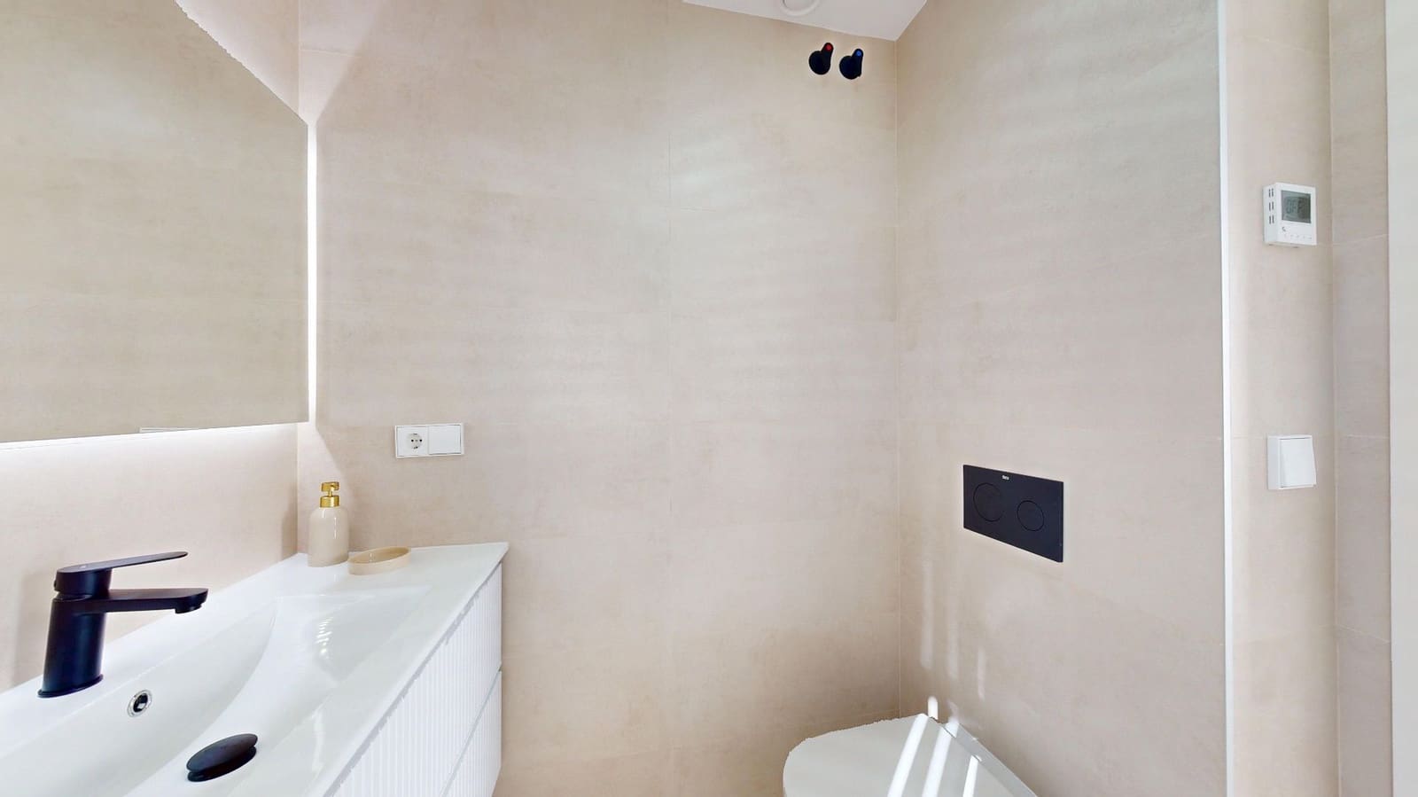 3 soveværelse Villa til salg i Orihuela Costa med swimmingpool garage - € 650.000 (Ref: 8174184)