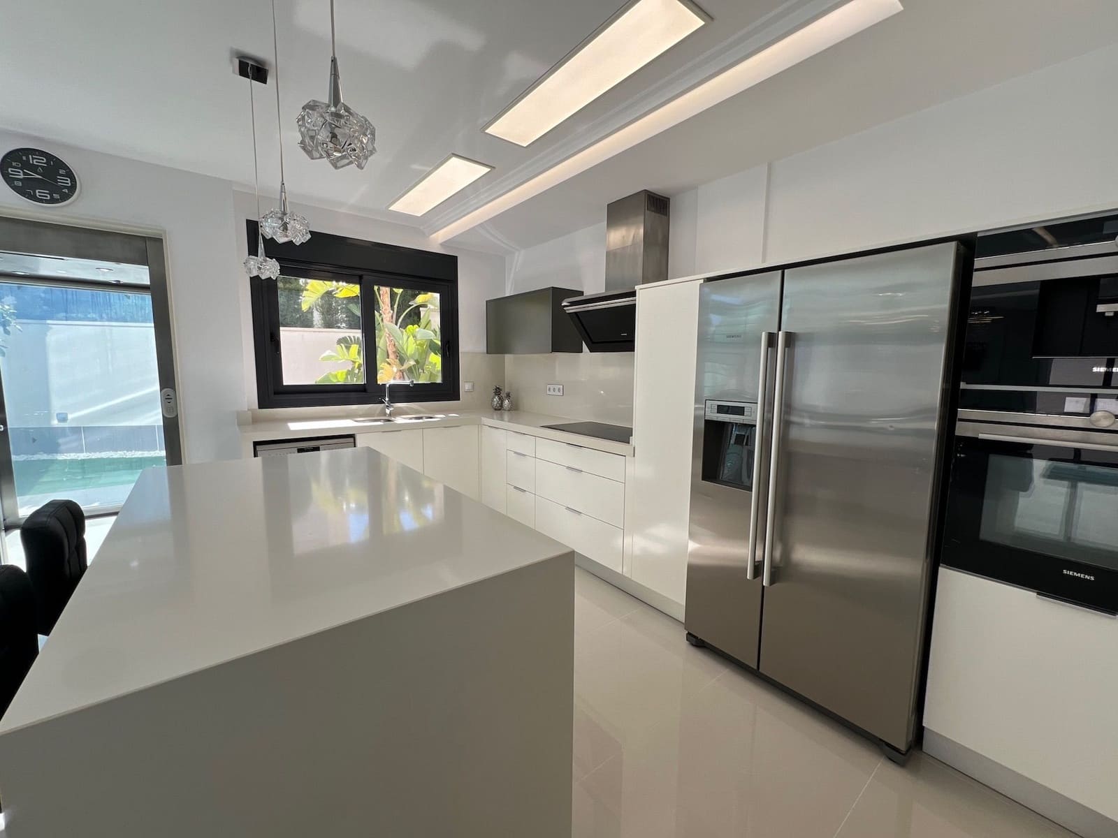 5 soverom Villa til salgs i San Miguel de Salinas med svømmebasseng garasje - € 849 000 (Ref: 8246811)