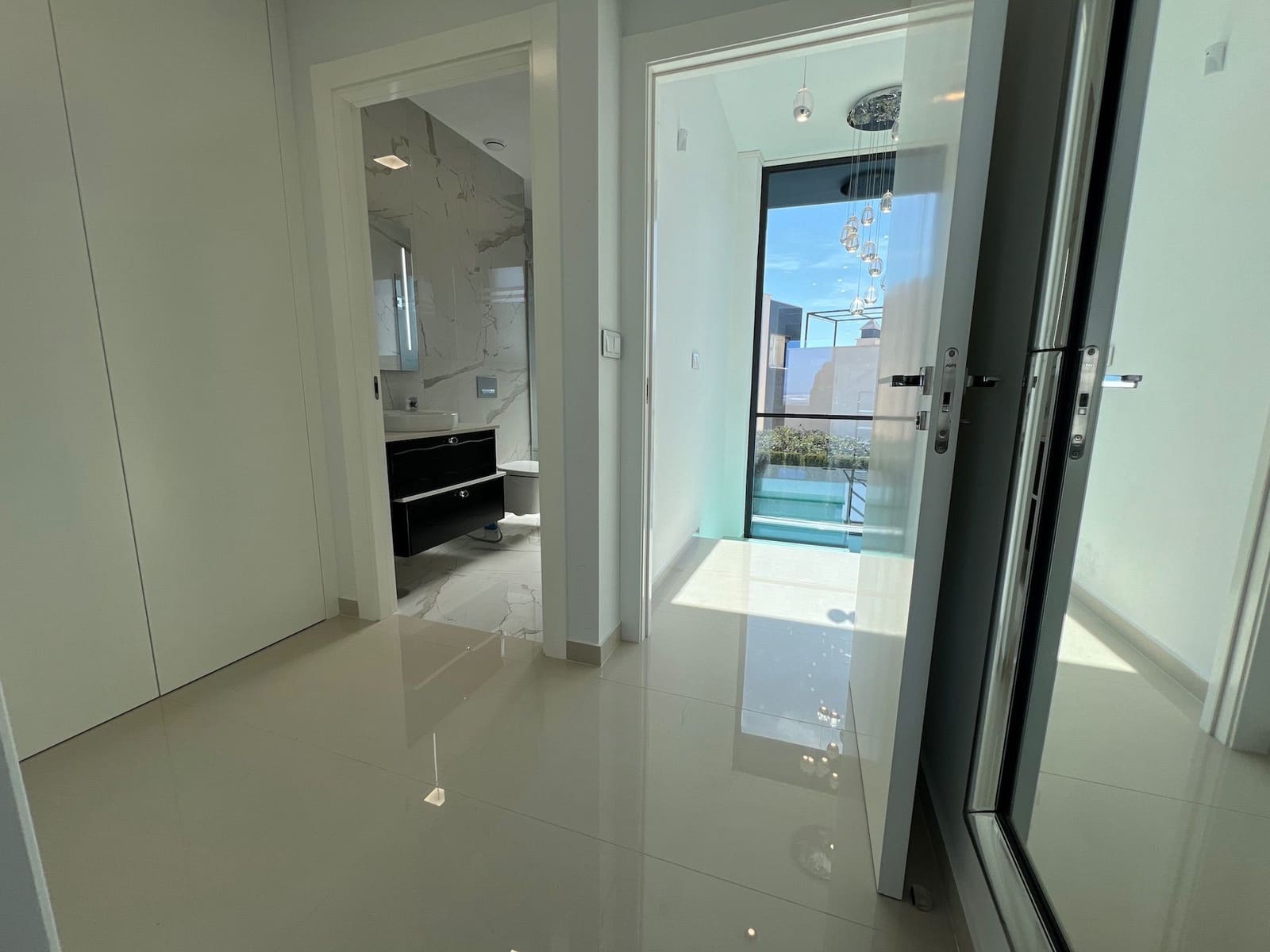 5 soverom Villa til salgs i San Miguel de Salinas med svømmebasseng garasje - € 849 000 (Ref: 8246811)