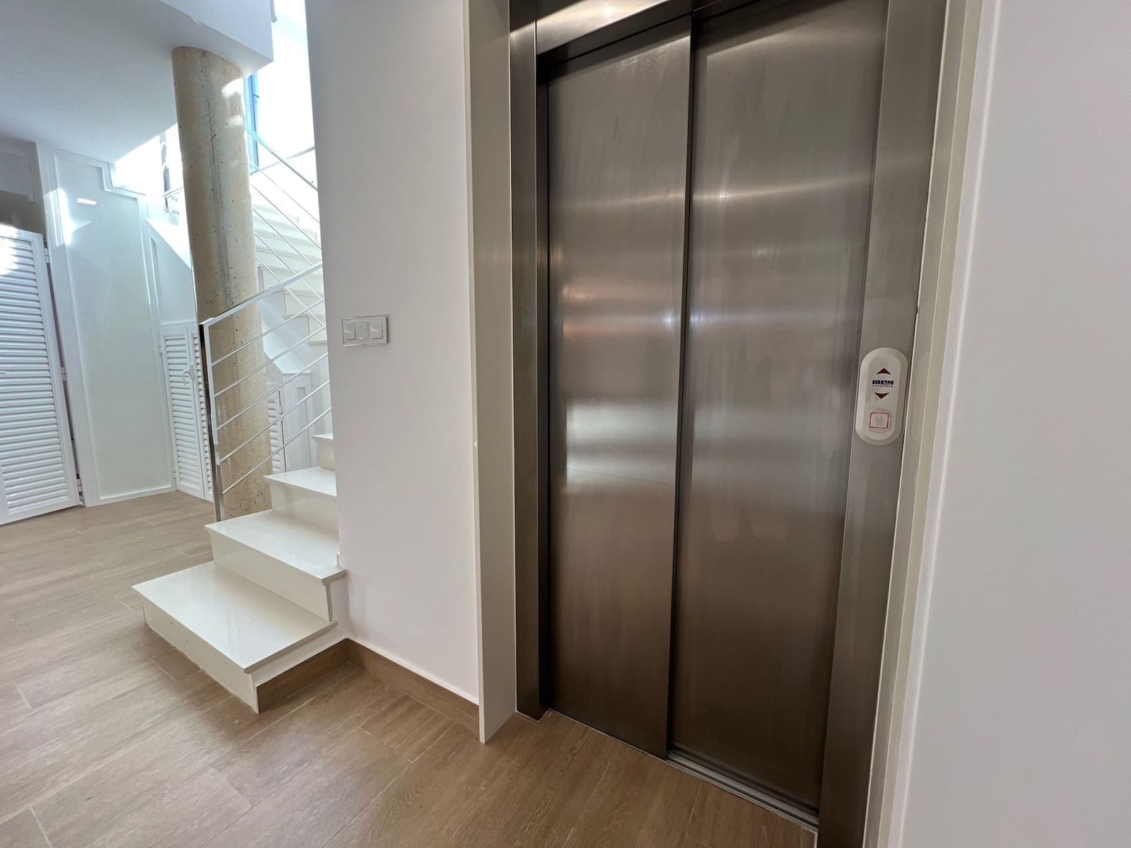 5 soverom Villa til salgs i San Miguel de Salinas med svømmebasseng garasje - € 849 000 (Ref: 8246811)