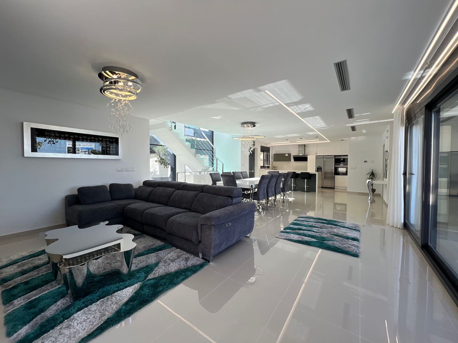 5 soverom Villa til salgs i San Miguel de Salinas med svømmebasseng garasje - € 849 000 (Ref: 8246811)