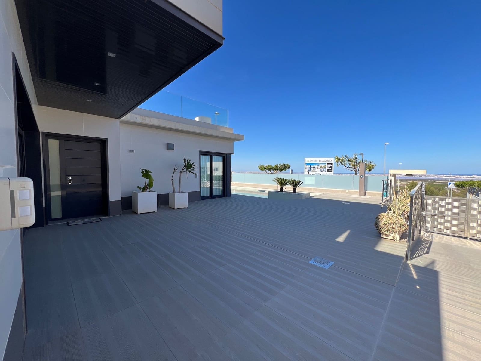 5 soverom Villa til salgs i San Miguel de Salinas med svømmebasseng garasje - € 849 000 (Ref: 8246811)
