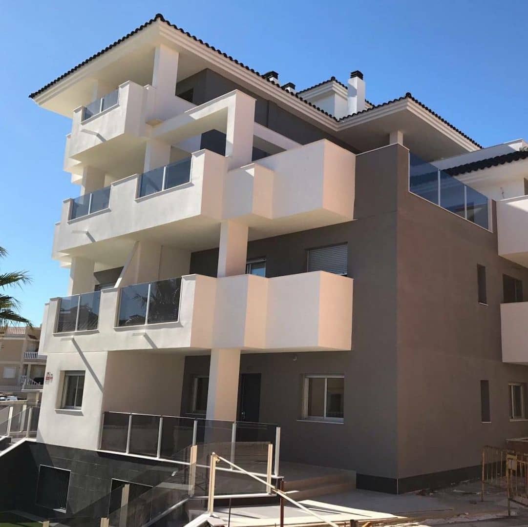 2 quarto Apartamento para venda em Villamartin com piscina garagem - 255 000 € (Ref: 8409227)