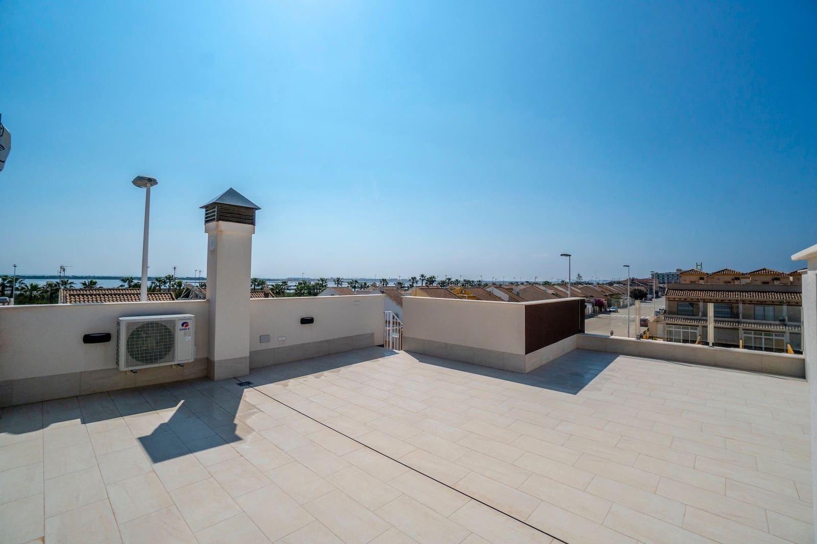 2 bedroom Apartment for sale in San Pedro del Pinatar with pool garage - € 245,000 (Ref: 8419277)