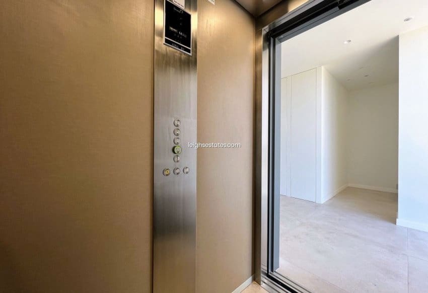 2 soveværelse Lejlighed til salg i San Miguel de Salinas med swimmingpool - € 475.000 (Ref: 8441520)