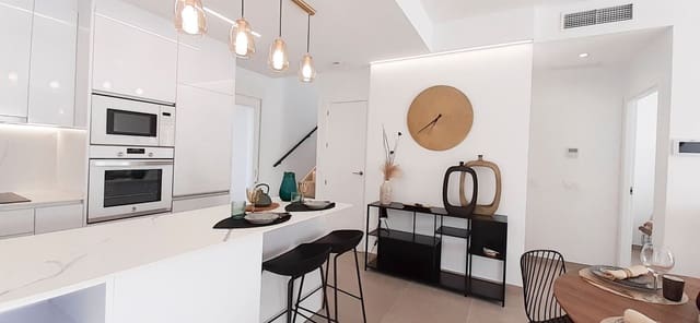 Chalet de 3 habitaciones en Los Peñascos - El Salero - Los Imbernones, San Pedro del Pinatar en venta con piscina garaje - 329.000 € (Ref: 8461475)