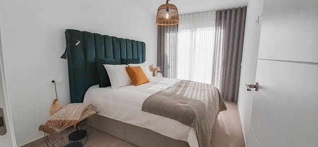 Chalet de 3 habitaciones en Los Peñascos - El Salero - Los Imbernones, San Pedro del Pinatar en venta con piscina garaje - 329.000 € (Ref: 8461475)