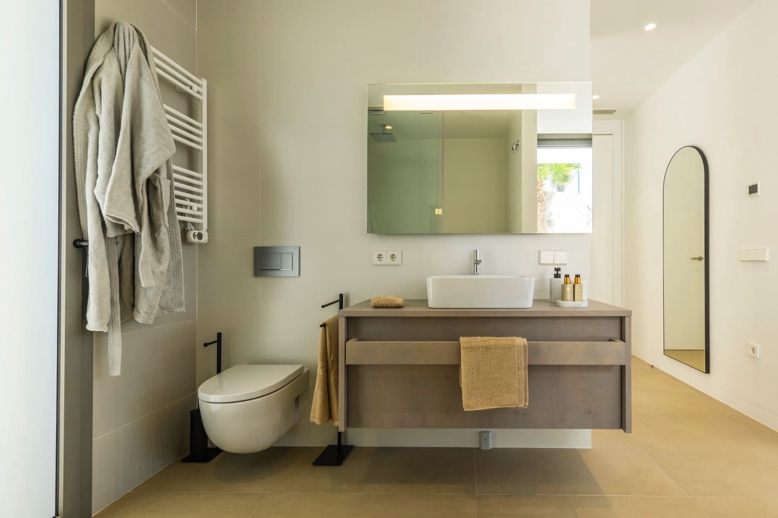 Chalet de 3 habitaciones en San Miguel de Salinas en venta con piscina garaje - 1.385.000 € (Ref: 8488703)