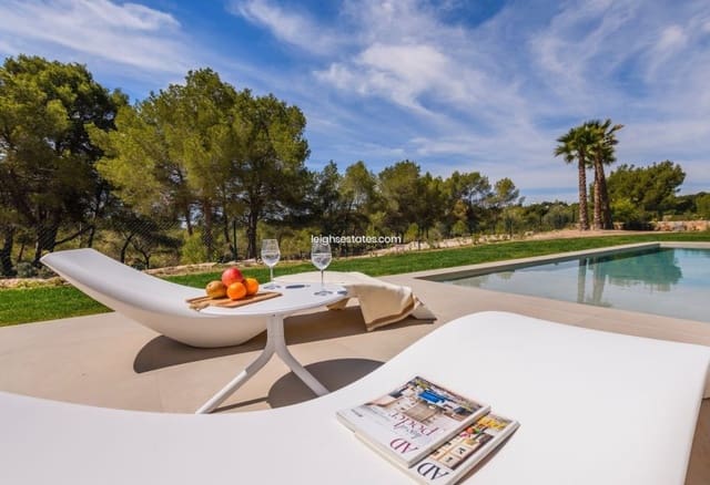 3 quarto Moradia para venda em San Miguel de Salinas com piscina garagem - 1 385 000 € (Ref: 8488703)