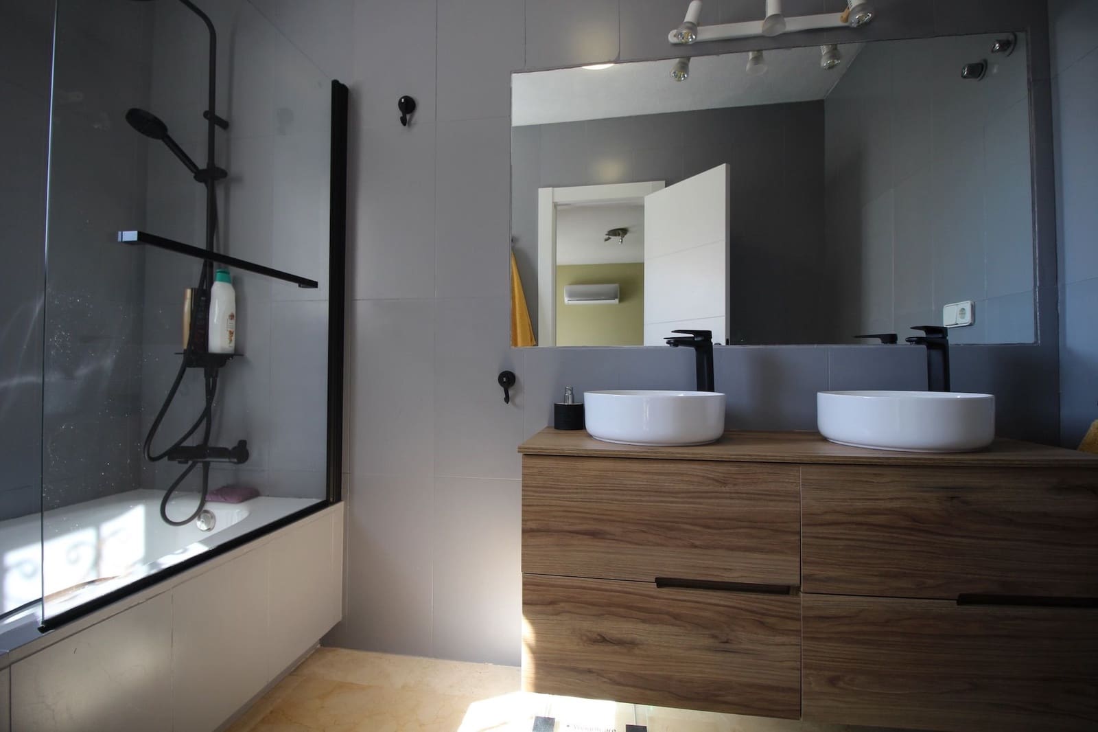 3 quarto Moradia para venda em Villamartin com piscina garagem - 432 000 € (Ref: 8588084)