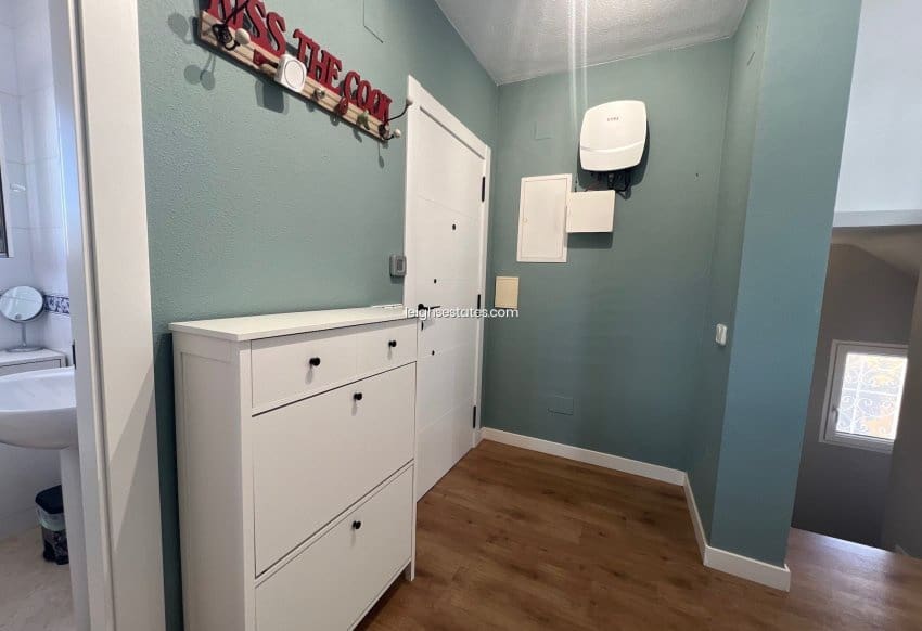 Chalet de 3 habitaciones en Villamartin en venta con piscina garaje - 432.000 € (Ref: 8588084)