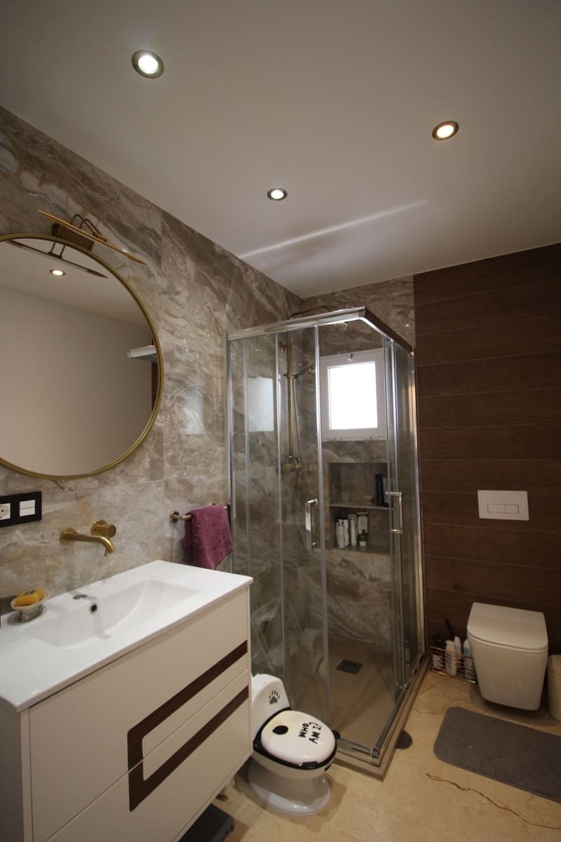 4 slaapkamer Villa te koop in Villamartin met zwembad garage - € 830.000 (Ref: 8723688)