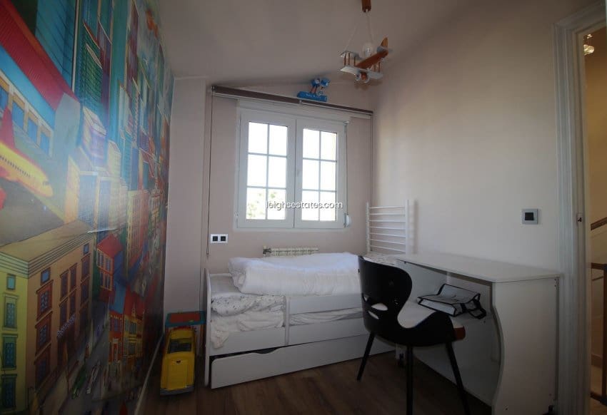 4 camera da letto Villa in vendita in Villamartin con piscina garage - 830.000 € (Rif: 8723688)