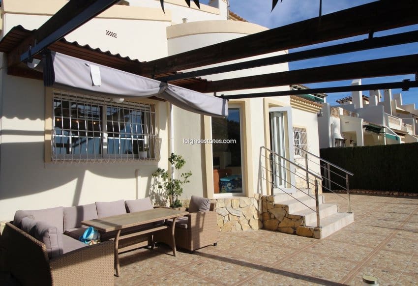 4 camera da letto Villa in vendita in Villamartin con piscina garage - 830.000 € (Rif: 8723688)