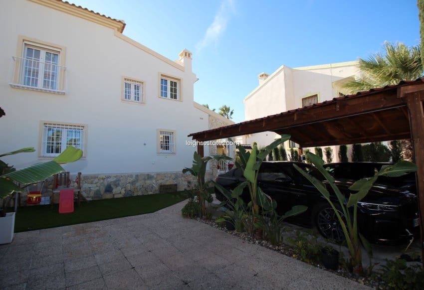 4 camera da letto Villa in vendita in Villamartin con piscina garage - 830.000 € (Rif: 8723688)