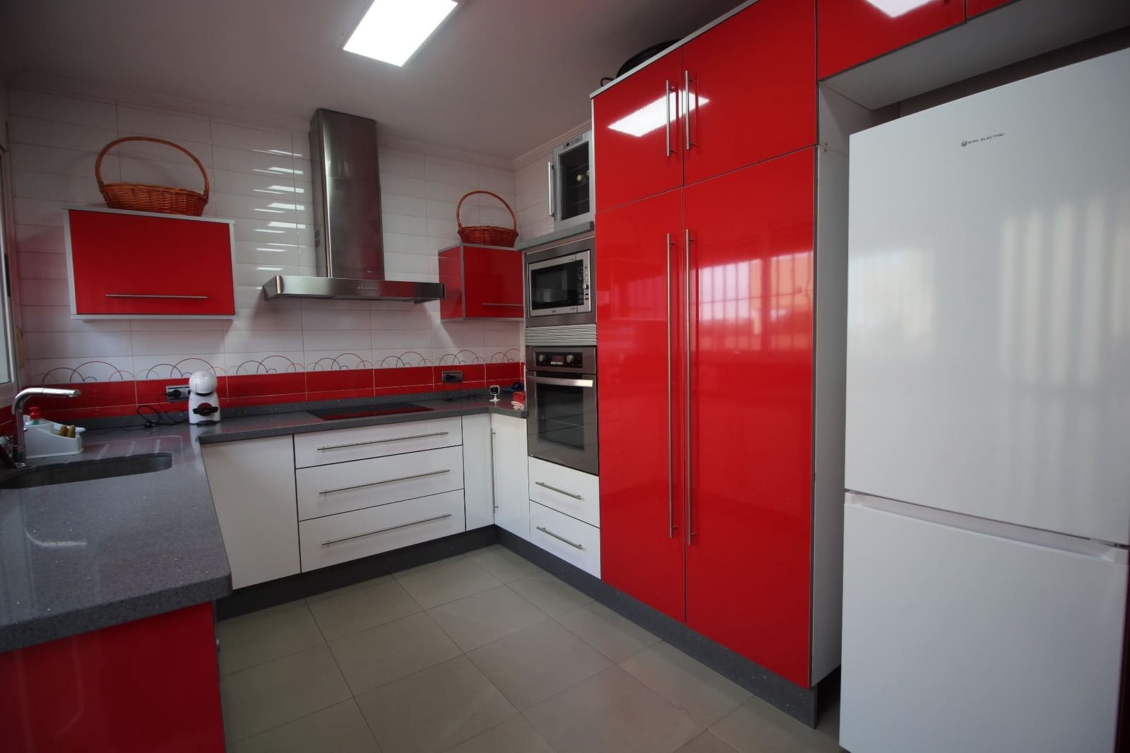 3 bedroom Villa for sale in Los Balcones with pool garage - € 380,000 (Ref: 8769944)