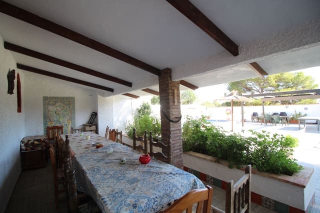 9 soverom Villa til salgs i Lomas de Cabo Roig - Los Dolses, Orihuela med svømmebasseng garasje - € 690 000 (Ref: 8775902)