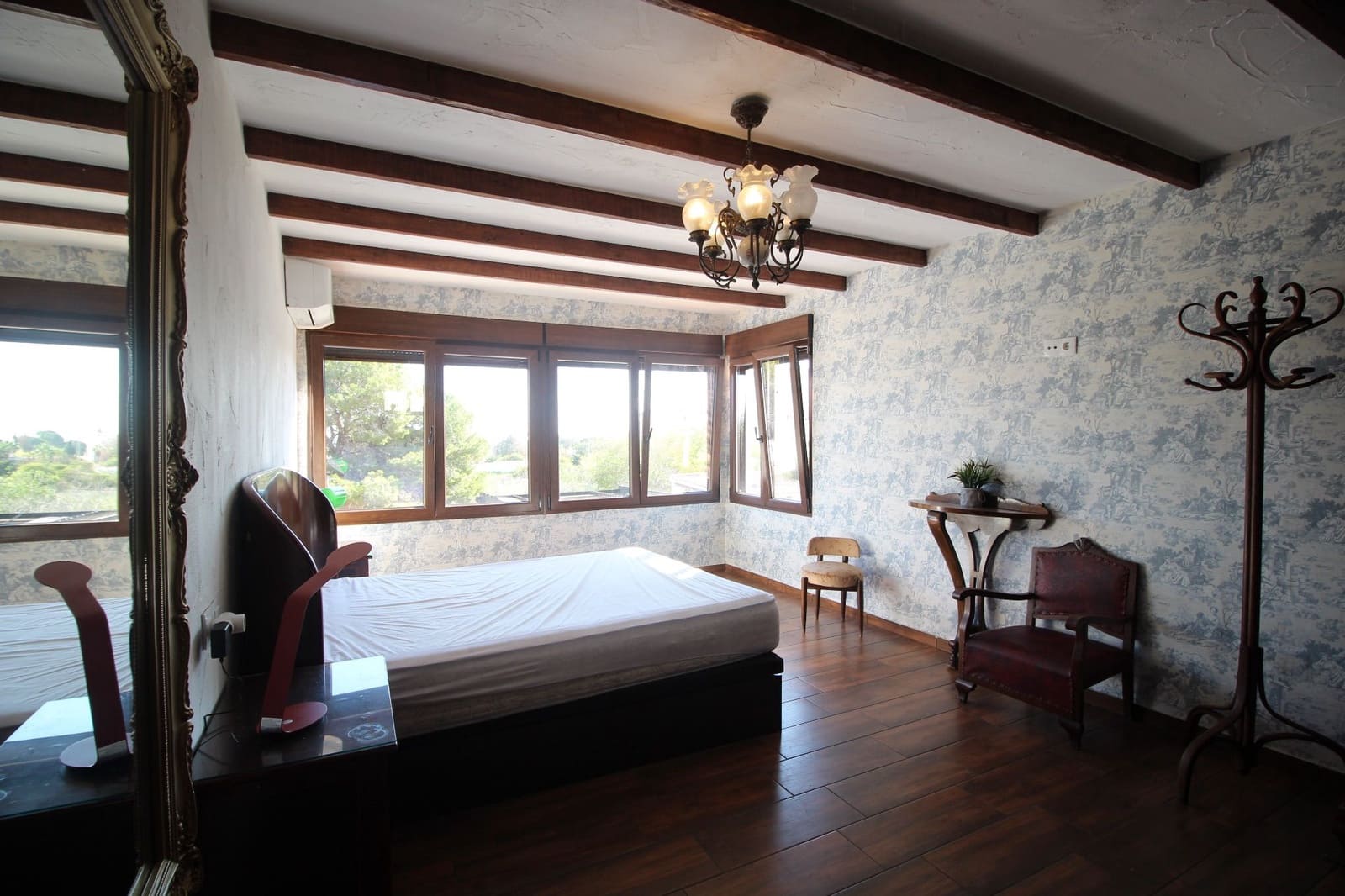 9 Zimmer Villa zu verkaufen in Orihuela Costa mit Pool Garage - 690.000 € (Ref: 8775902)