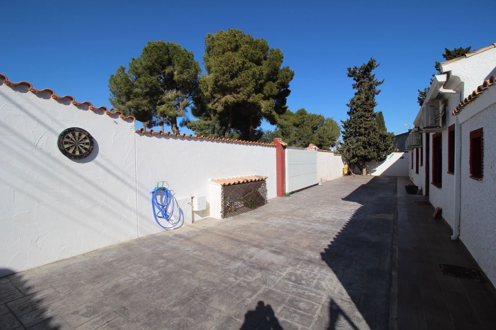 9 Zimmer Villa zu verkaufen in Orihuela Costa mit Pool Garage - 690.000 € (Ref: 8775902)