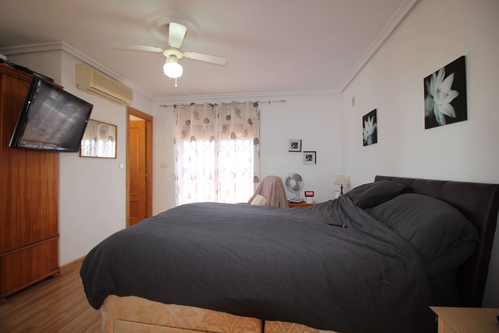 Chalet de 6 habitaciones en Los Balcones en venta con piscina garaje - 630.000 € (Ref: 8809217)