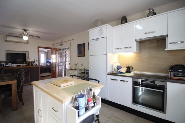 Chalet de 6 habitaciones en Los Balcones en venta con piscina garaje - 630.000 € (Ref: 8809217)