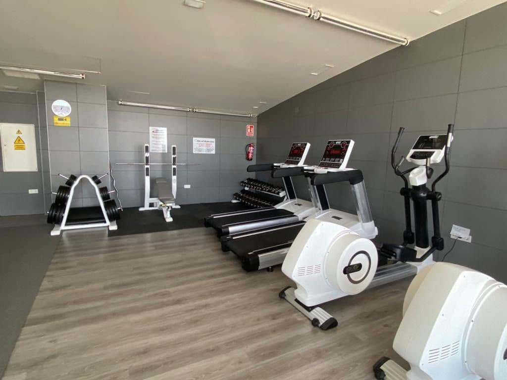 2 Zimmer Apartment zu verkaufen in Villamartin mit Pool Garage - 320.000 € (Ref: 8836320)