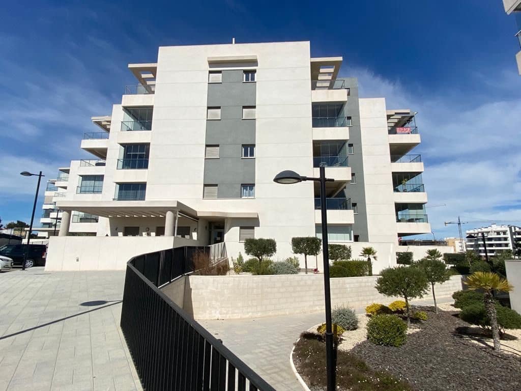 2 Zimmer Apartment zu verkaufen in Villamartin mit Pool Garage - 320.000 € (Ref: 8836320)