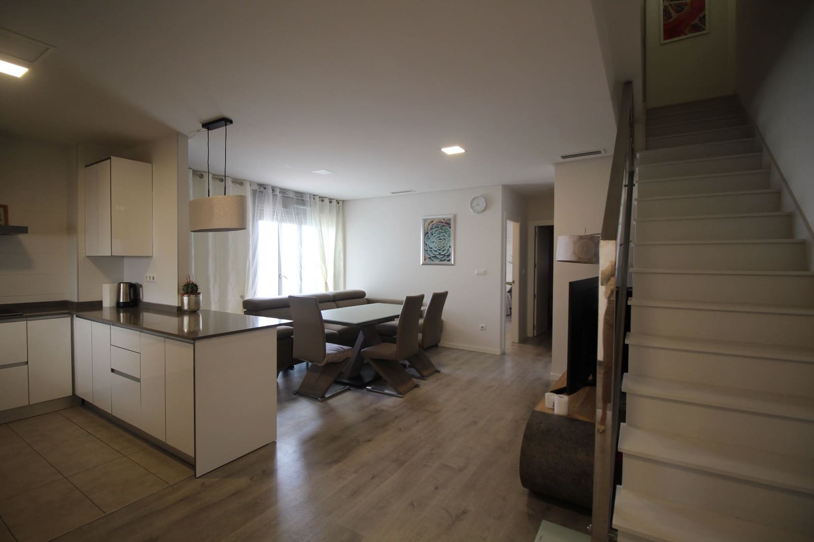 2 Zimmer Apartment zu verkaufen in Villamartin mit Pool Garage - 320.000 € (Ref: 8836320)