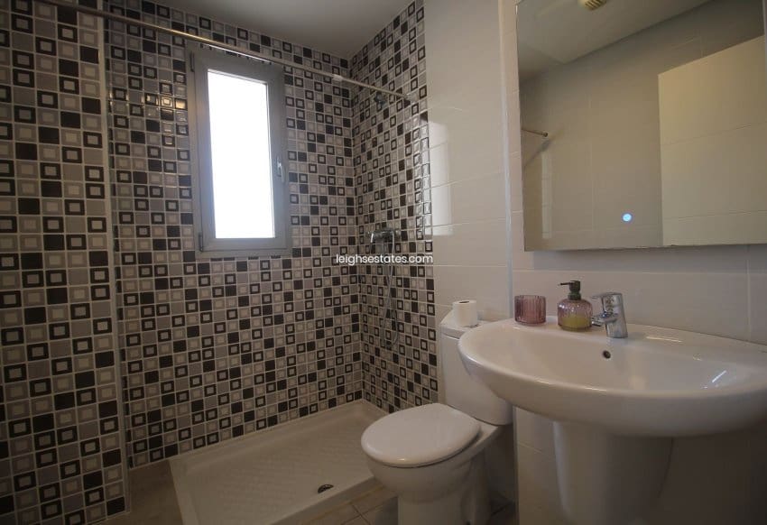 2 makuuhuone Huoneisto myytävänä paikassa Villamartin mukana uima-altaan 
autotalli - 320 000 € (Ref: 8836320)