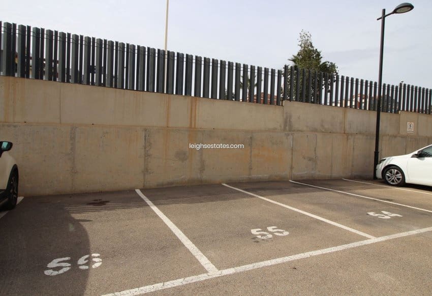 2 makuuhuone Huoneisto myytävänä paikassa Villamartin mukana uima-altaan 
autotalli - 320 000 € (Ref: 8836320)